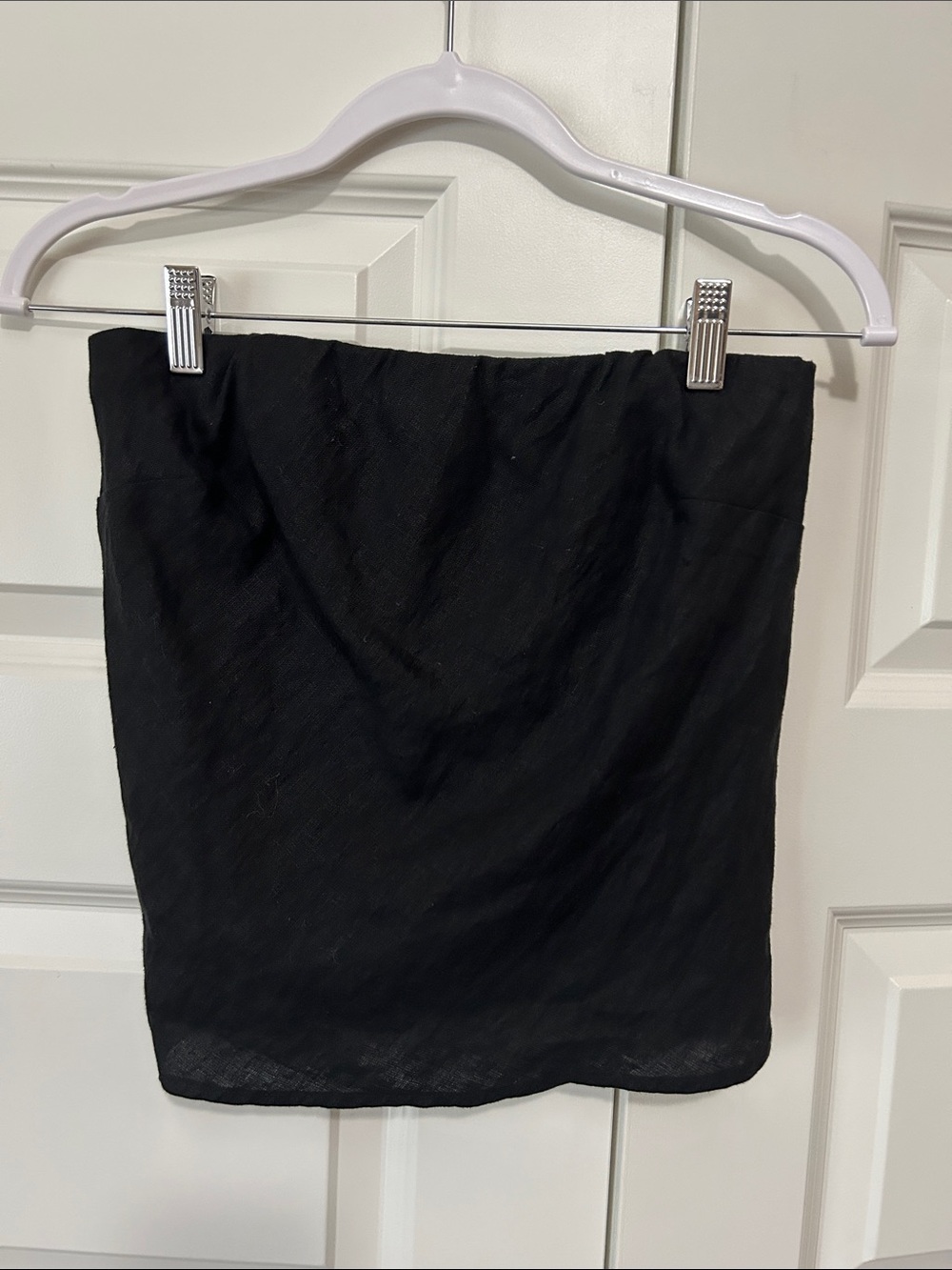 Classic Black Women’s strapless top